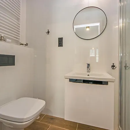 Glow Apartments, Dolny شقة