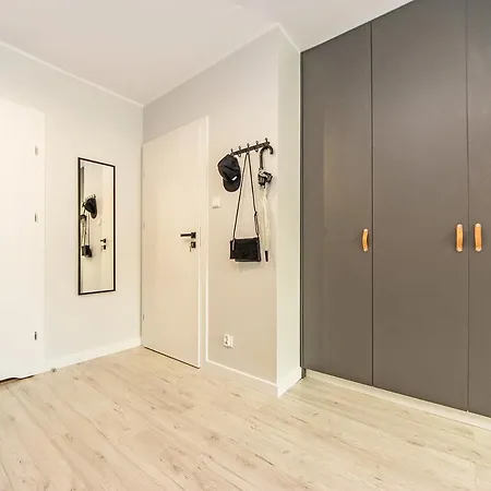 Glow Apartments, Dolny *