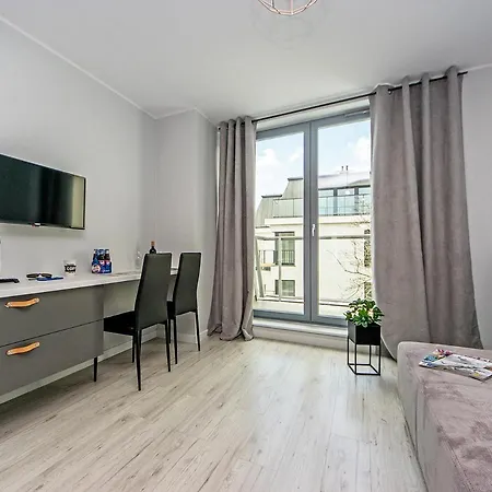 Апартаменты Glow Apartments, Dolny